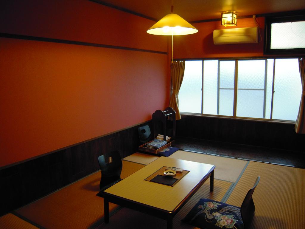 Ryokan Marue Honkan Хітойоші Екстер'єр фото